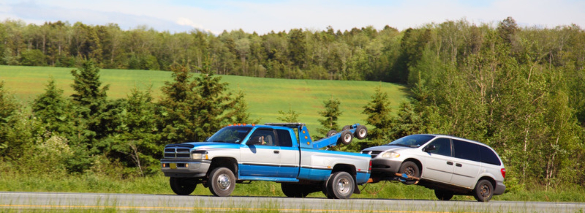 Fast & Reliable Tow Truck Near Me – Polina Transporter